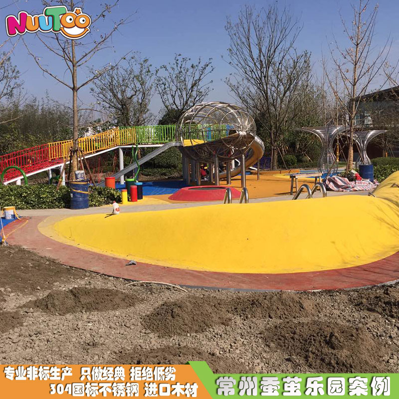想要投資戶外兒童游樂場，了解戶外兒童游樂設(shè)備報價是必然的