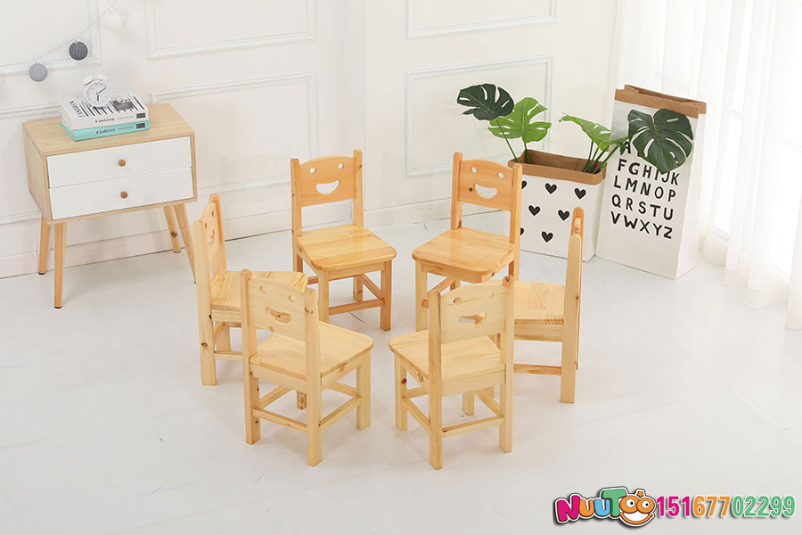 幼兒園桌椅及課桌椅功能尺寸標(biāo)準(zhǔn)是什么？要對(duì)尺寸格外了解