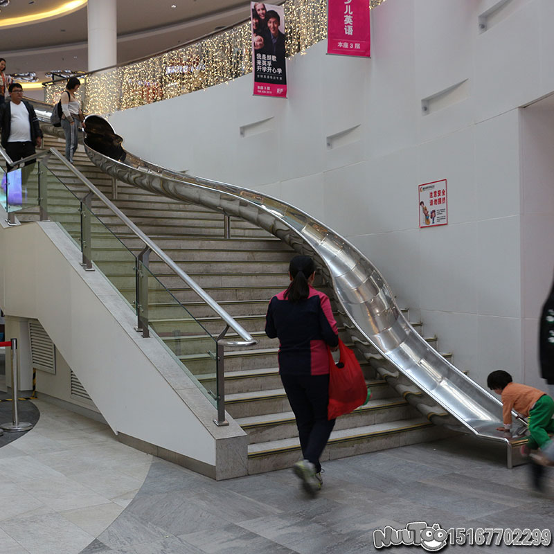 不銹鋼滑梯未來市場(chǎng)發(fā)展會(huì)怎樣？